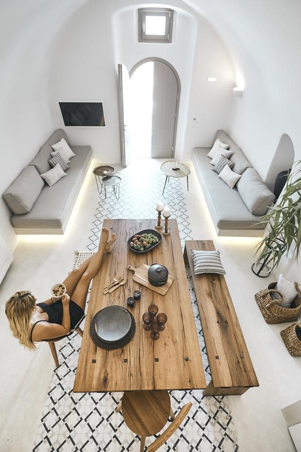 White & Co. La Torre Suites Пиргос Экстерьер фото